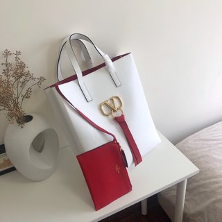 Replica Valentino Garavani N/S Vring Handbags