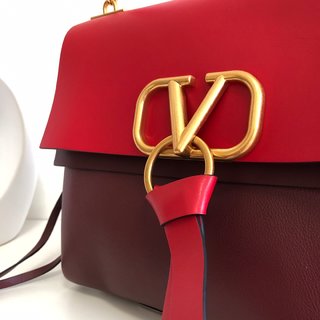 Replica Valentino Garavani Vring Handbags