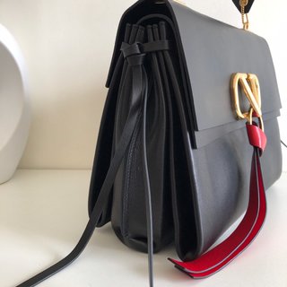 Replica Valentino Garavani Vring Handbags