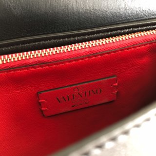 Replica Valentino Garavani Vring Handbags