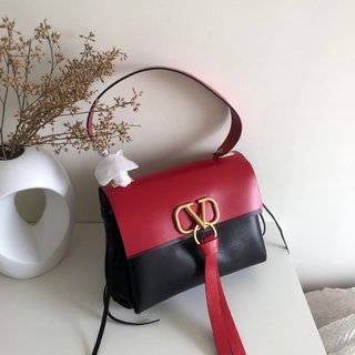 Replica Valentino Garavani Vring Handbags