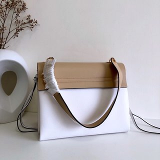 Replica Valentino Garavani Vring Handbags