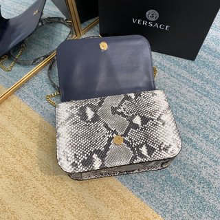 Replica Valentino Garavani Virtus Handbags