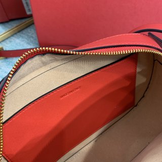 Replica Valentino Garavani Rockstud Handbags