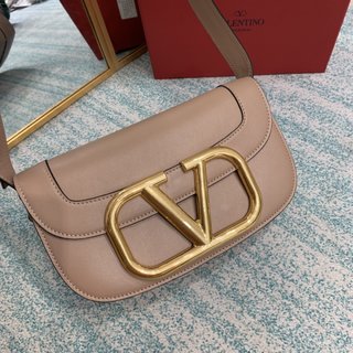 Replica Valentino Garavani MAXI Handbags