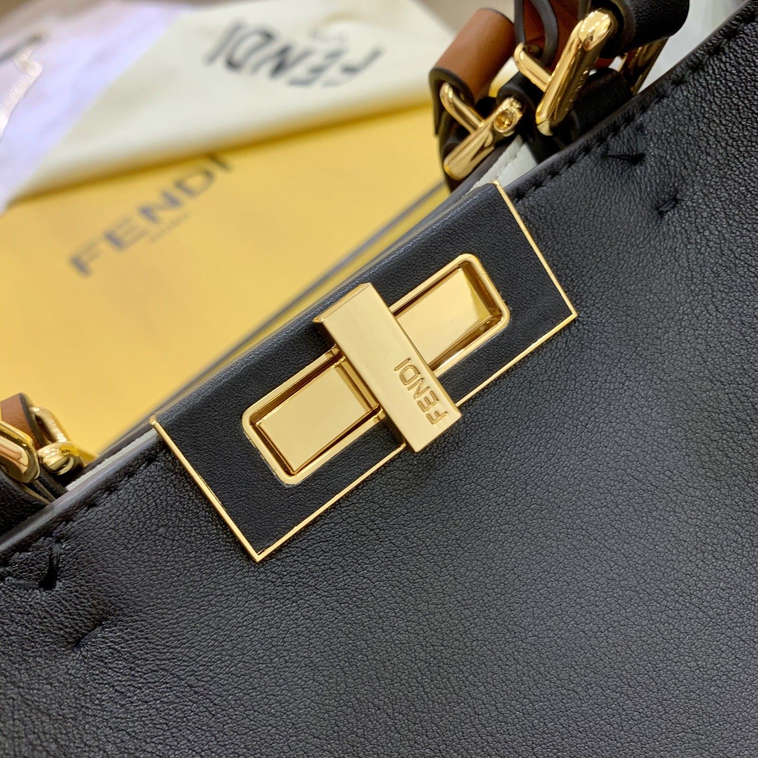 Replica Fendi Peekaboo X-Lite Handbags