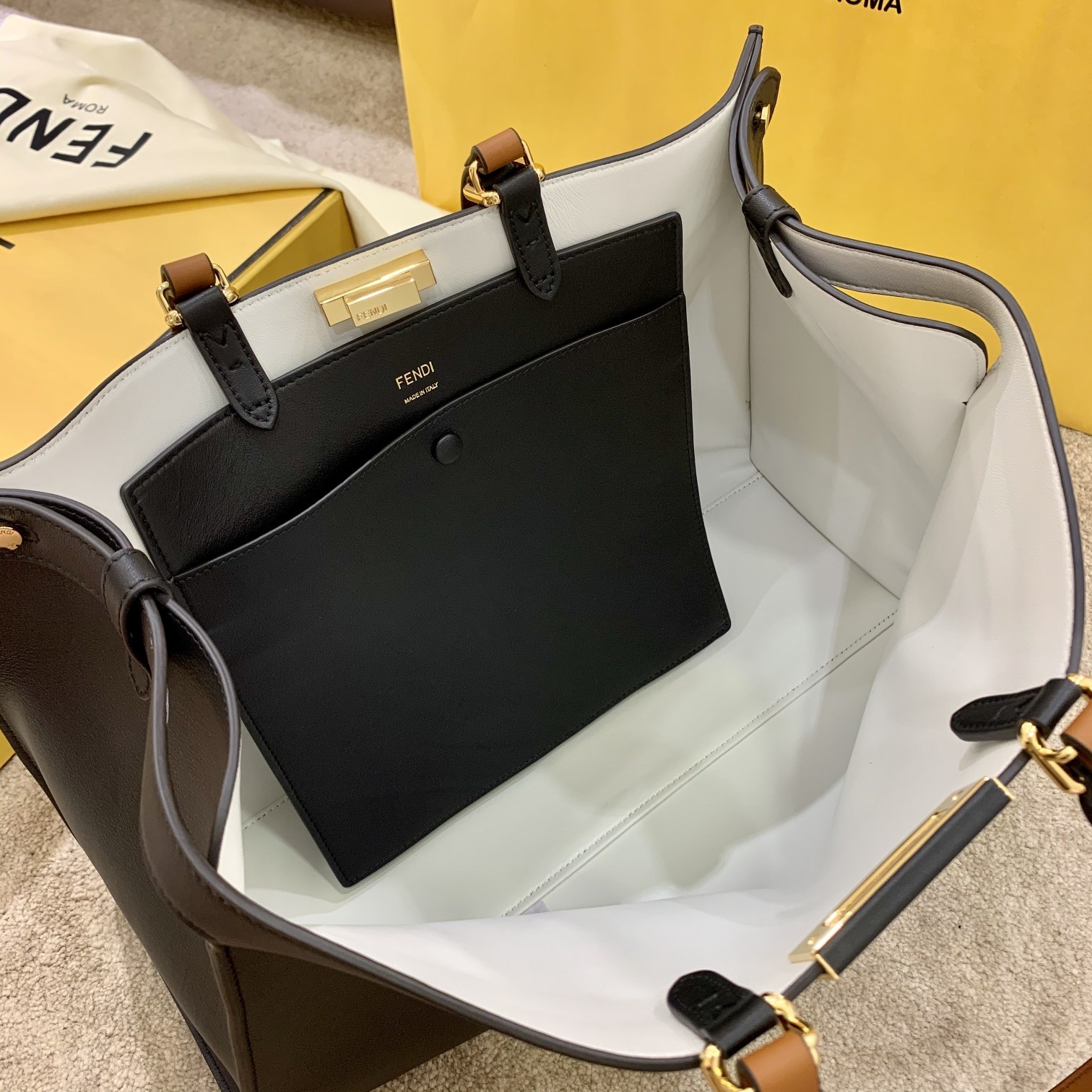 Replica Fendi Peekaboo X-Lite Handbags