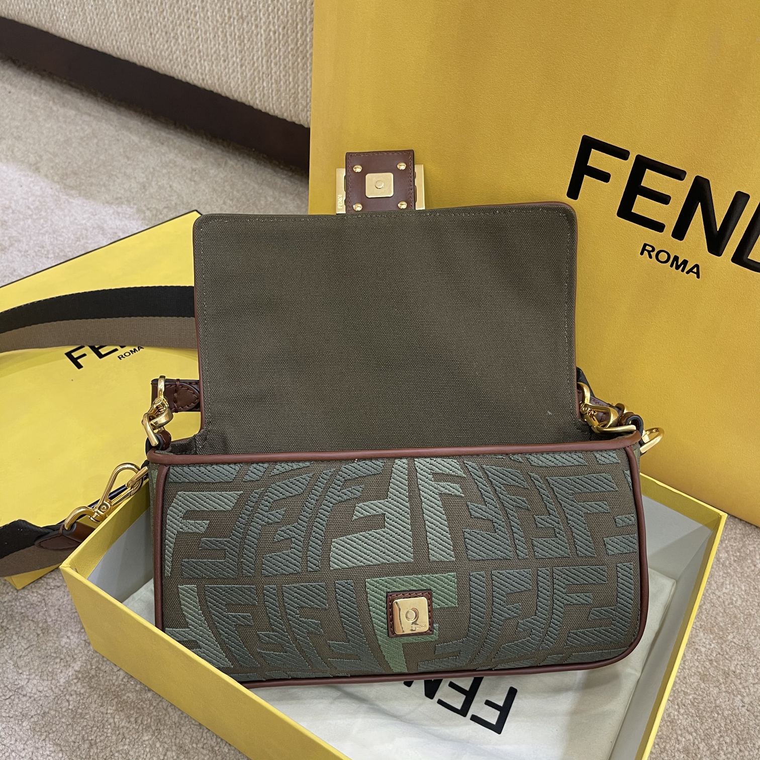 Replica Fendi Vertigo Handbags