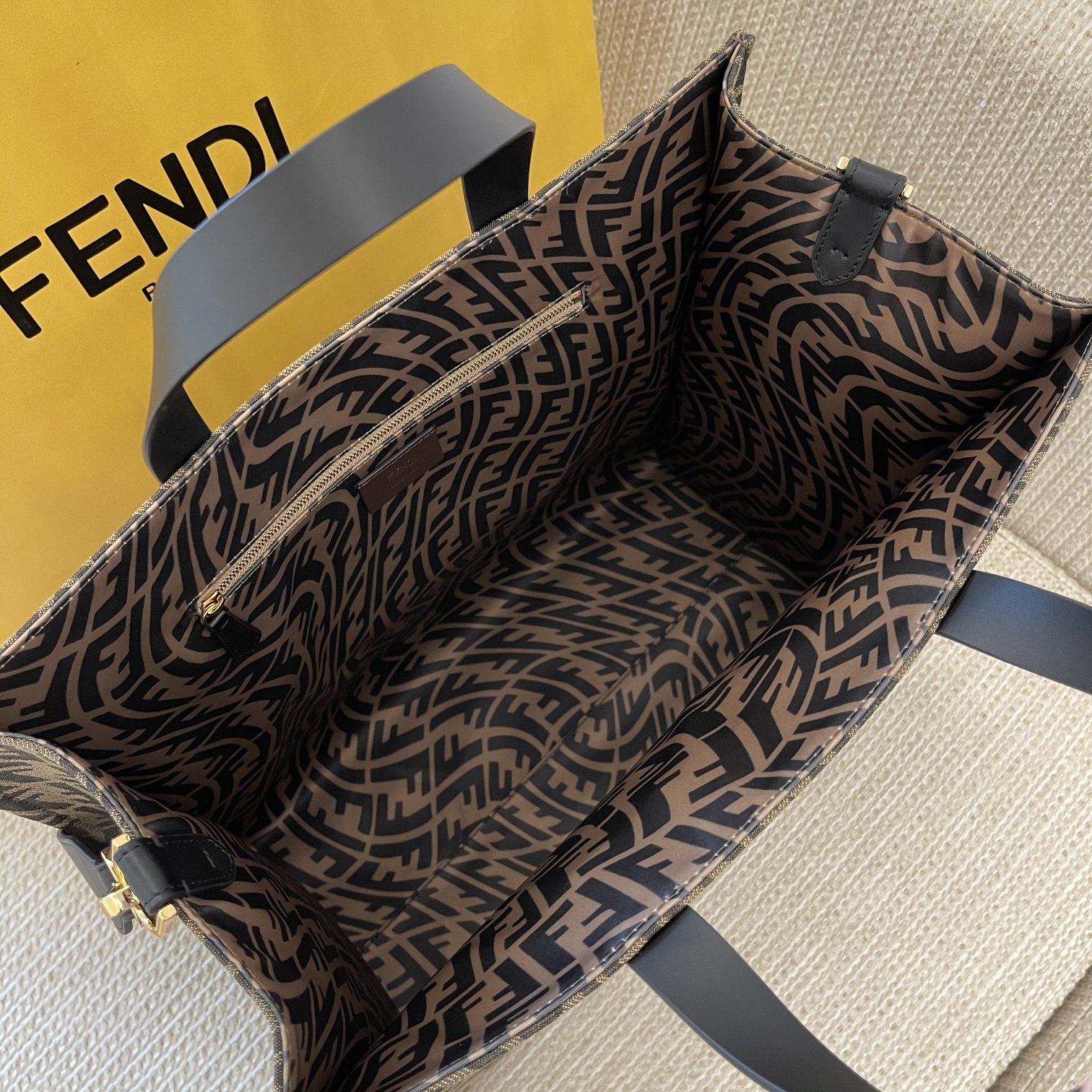 Replica Fendi Vertigo Handbags