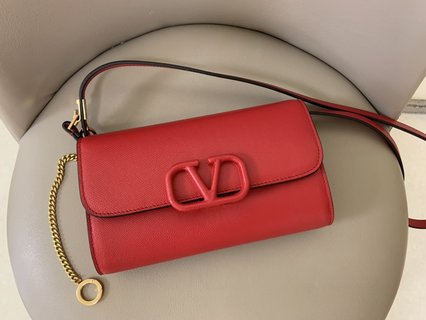 Replica Valentino Garavani VSLING Handbags