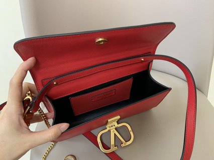 Replica Valentino Garavani VSLING Handbags