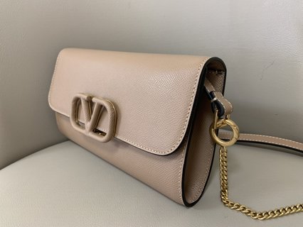 Replica Valentino Garavani VSLING Handbags