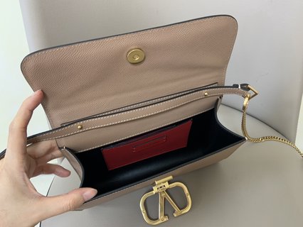 Replica Valentino Garavani VSLING Handbags