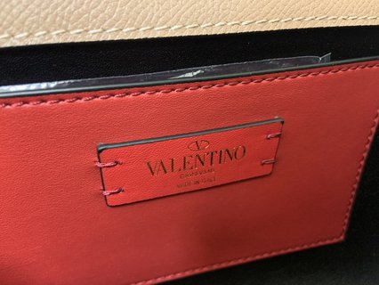 Replica Valentino Garavani VSLING Handbags