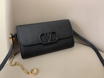 Replica Valentino Garavani VSLING Handbags