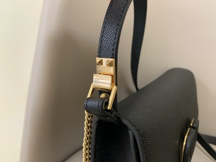 Replica Valentino Garavani VSLING Handbags