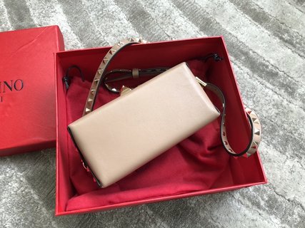 Replica Valentino Garavani Supervee Handbags