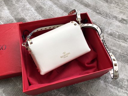 Replica Valentino Garavani Supervee Handbags