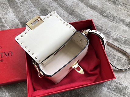 Replica Valentino Garavani Supervee Handbags