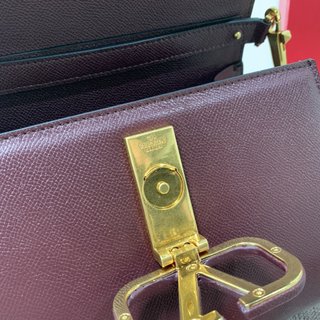 Replica Valentino Garavani VSLING Handbags