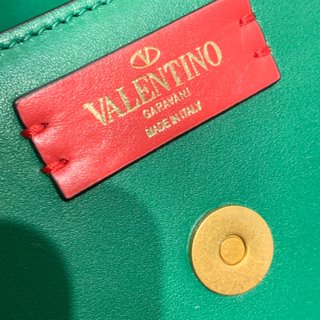 Replica Valentino Garavani Supervee Handbags