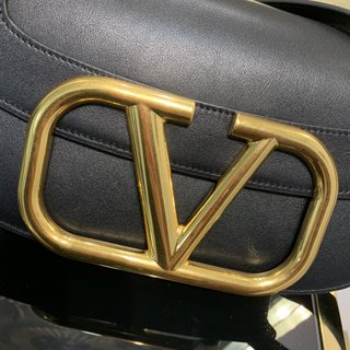 Replica Valentino Garavani Supervee Handbags