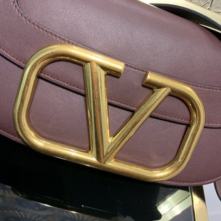 Replica Valentino Garavani Supervee Handbags