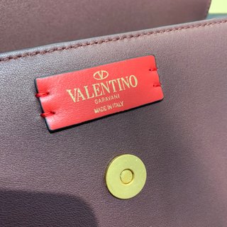 Replica Valentino Garavani Supervee Handbags