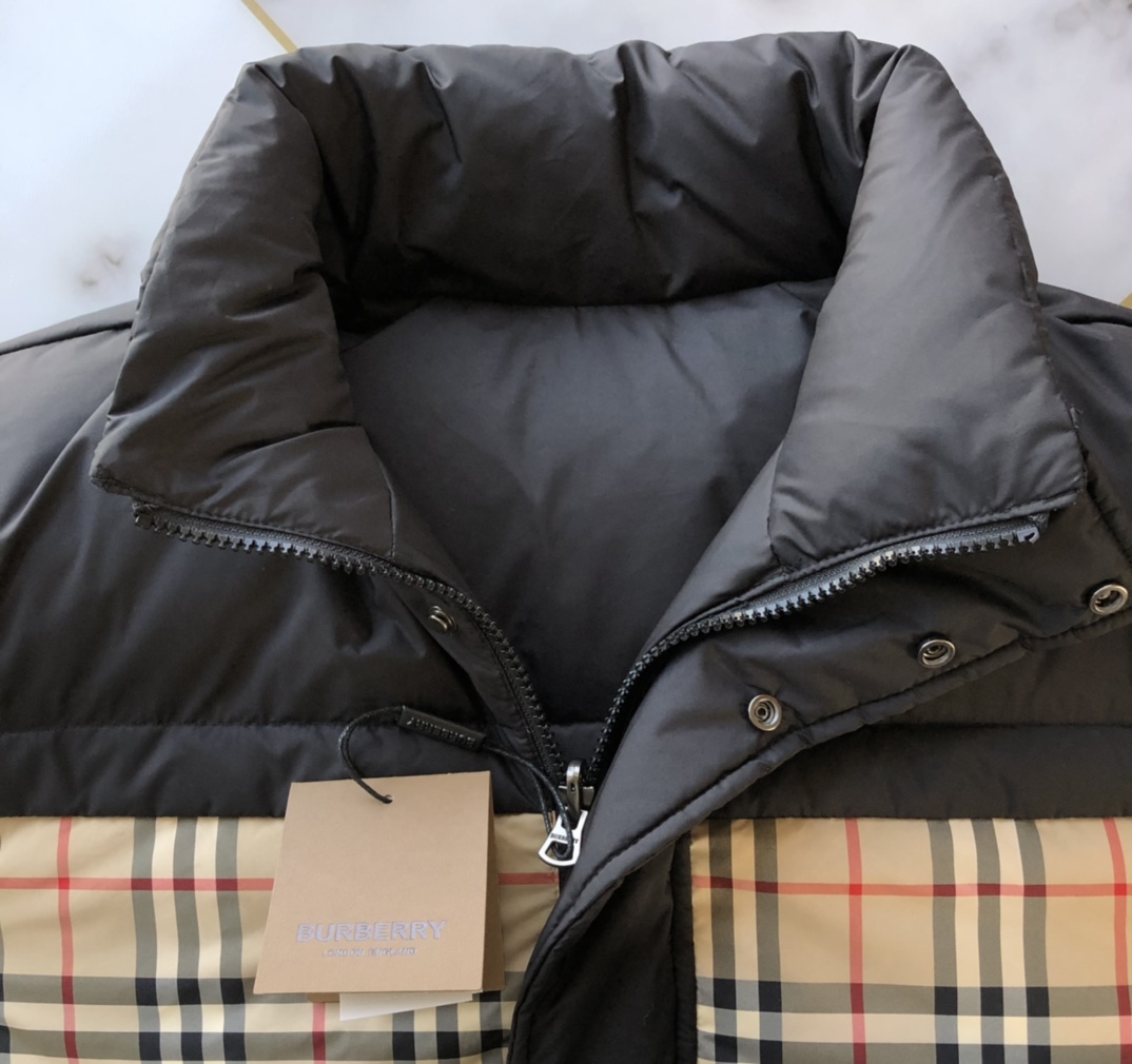 Replica Burberry Reversible Down Puffer Jacket