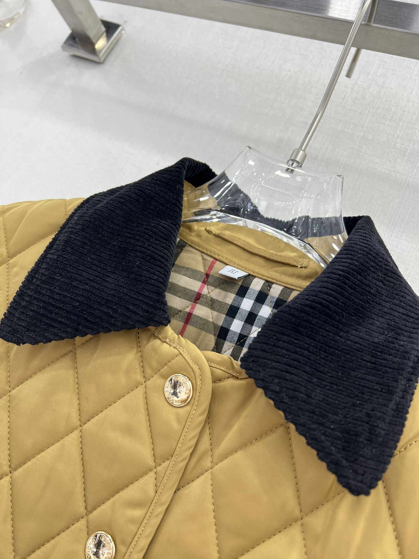 Replica Burberry Heritage Diamond Quilted Jacket