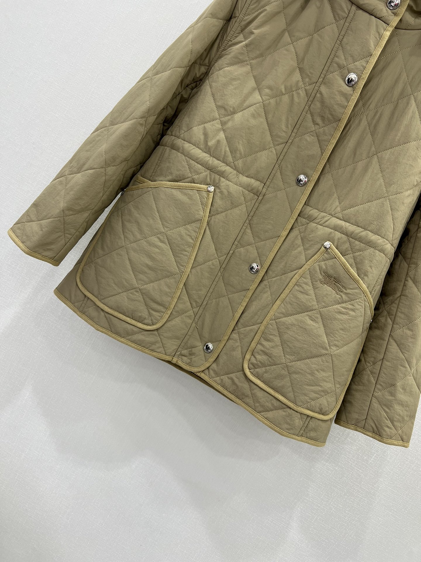 Replica Burberry Womens Puffer Jackets