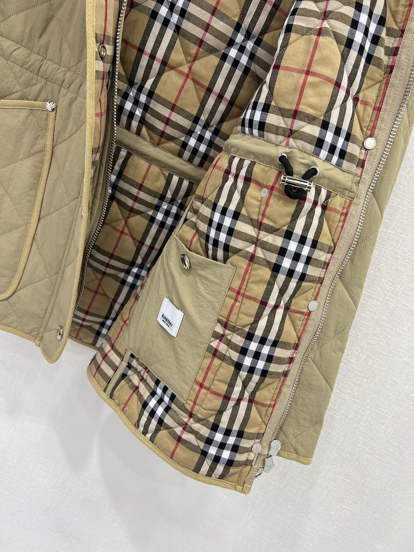 Replica Burberry Womens Puffer Jackets