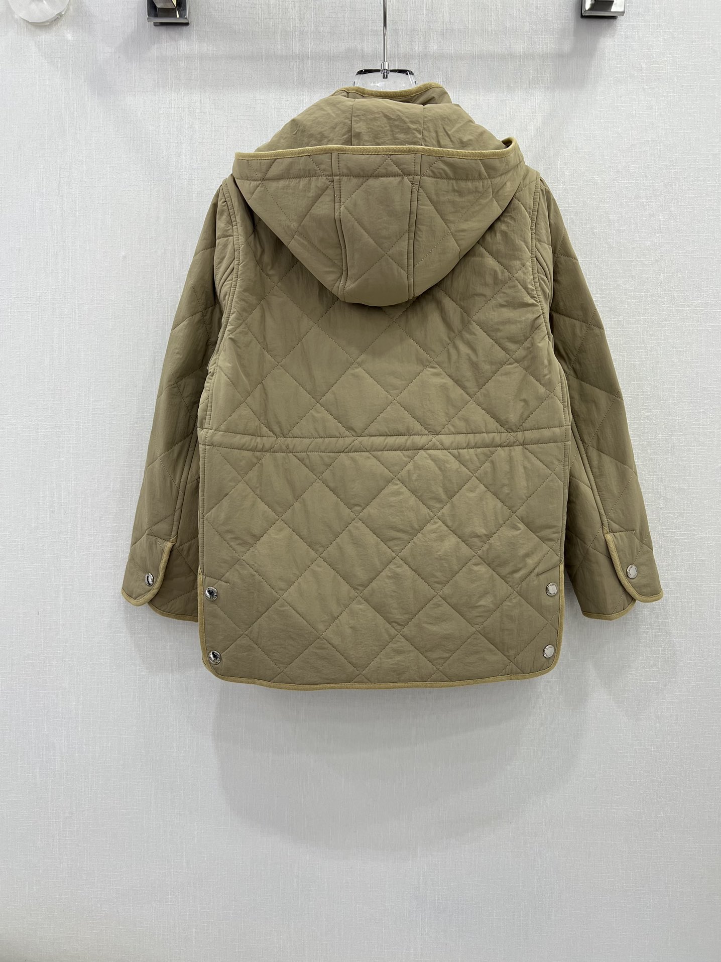 Replica Burberry Womens Puffer Jackets