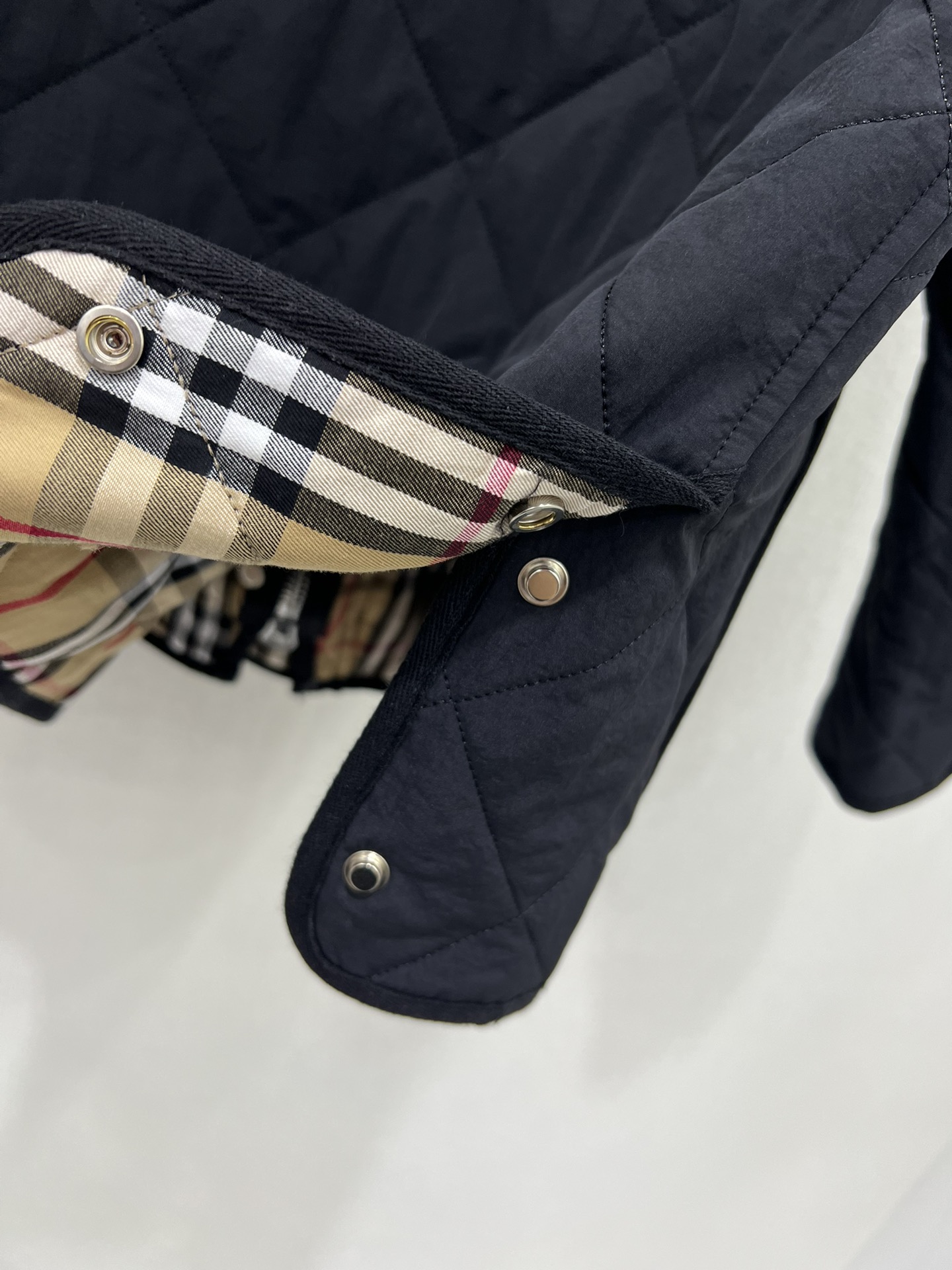 Replica Burberry Diamond Quilted Nylon Jacket