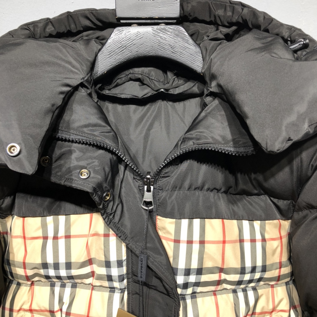 Replica Burberry Reversible Haymarket Check Puffer Jacket in Black