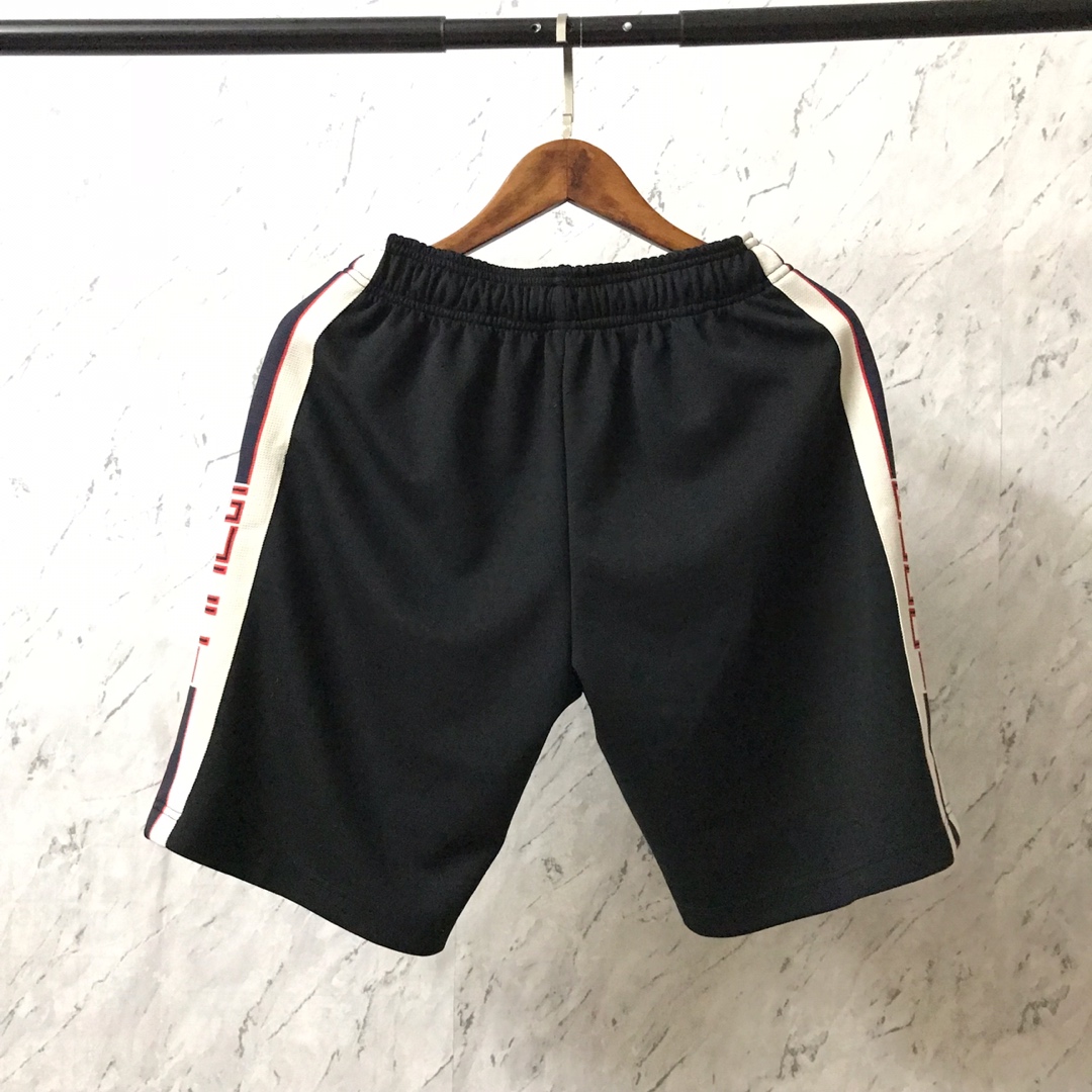 Replica Gucci 19ss side letter webbing Logo Red and green striped sports shorts