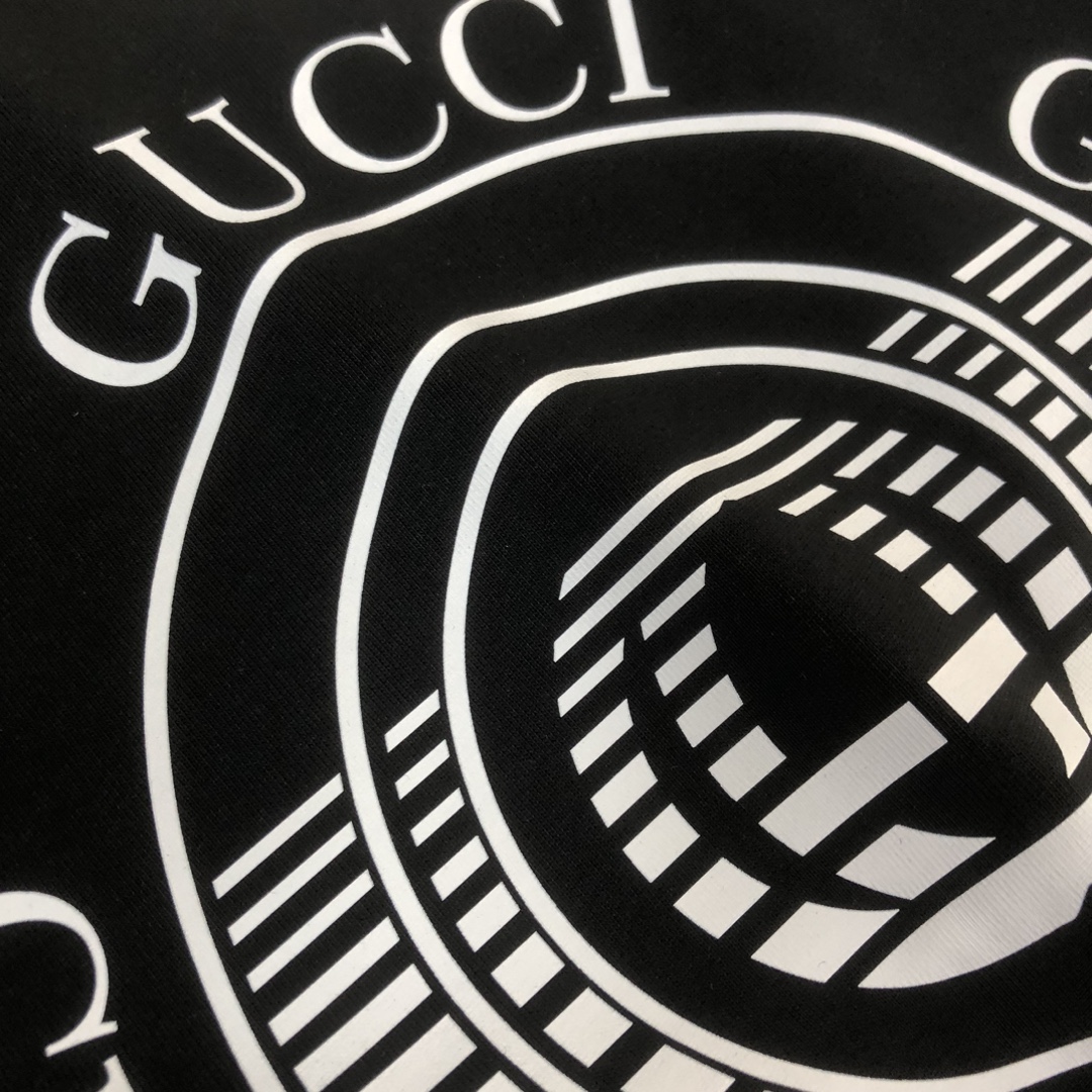 Replica GUCCI black printed T-shirt