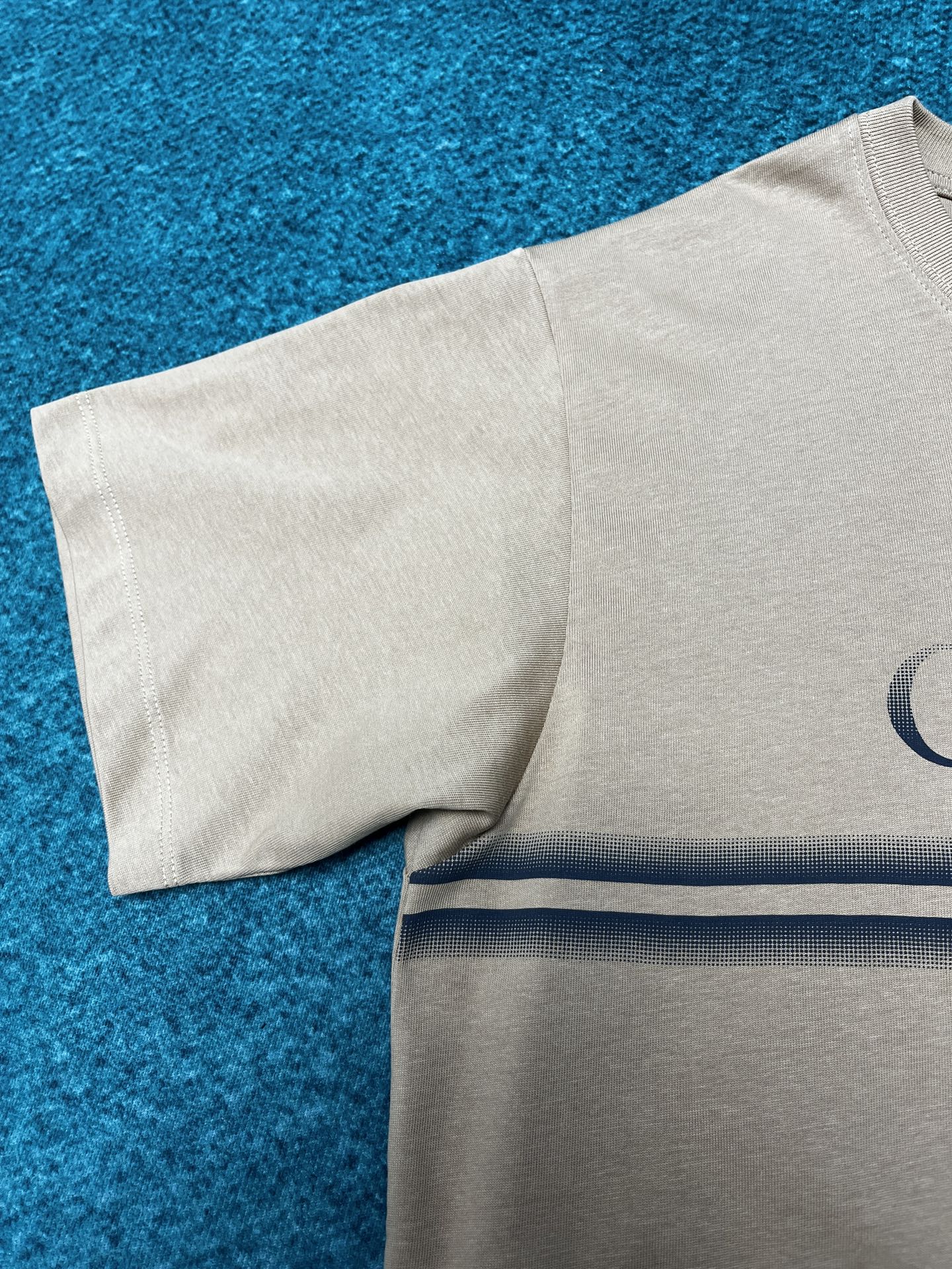 Replica Cotton jersey T-shirt with Gucci print in beige | GUCCI® ZA