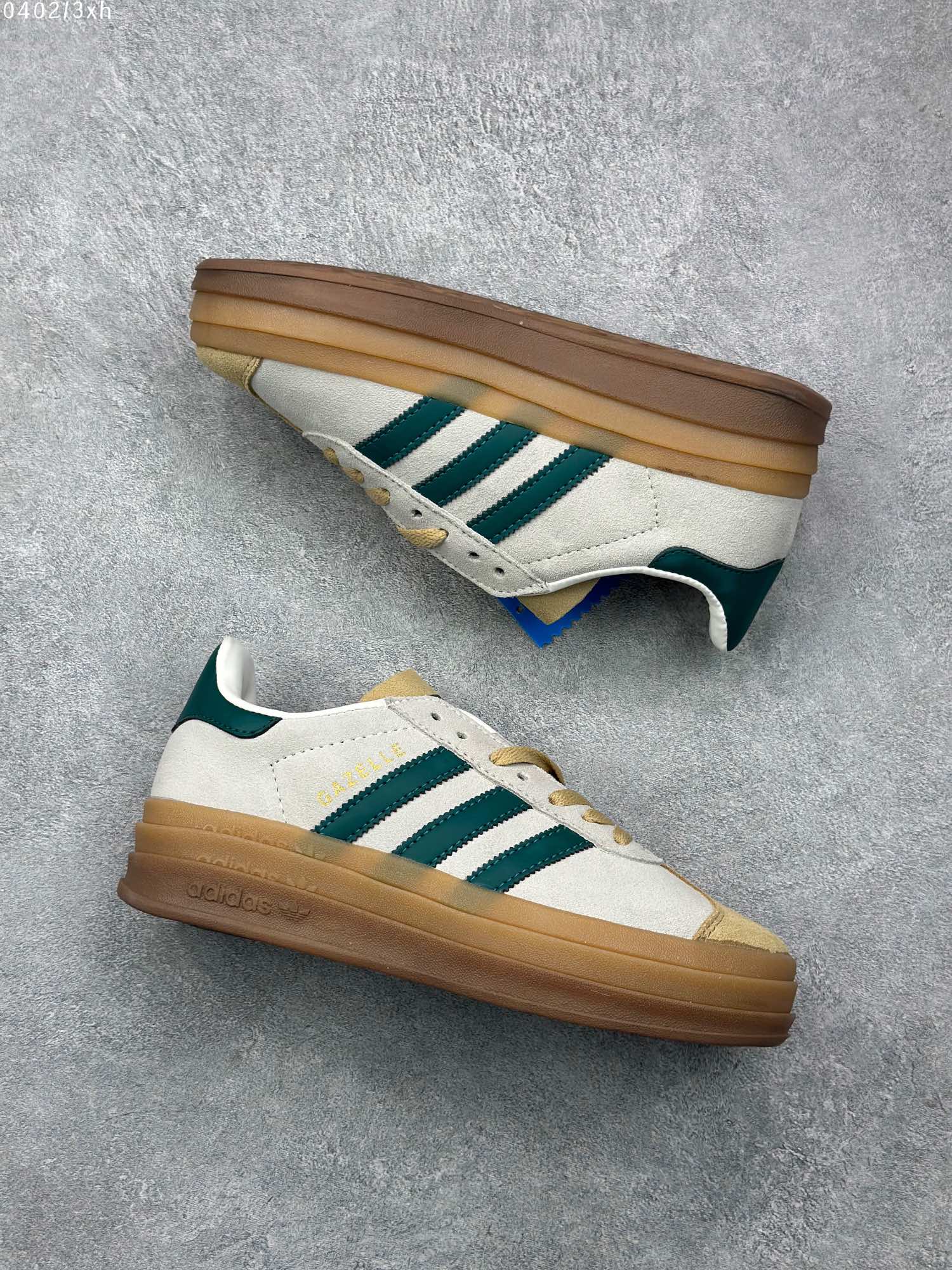 Replica Adidas Gazelle Bold W board shoes