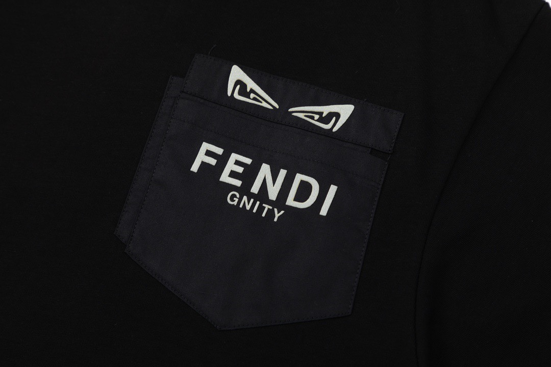 Replica Fendi 23ss chest pocket flocking printed T-shirt short sleeve