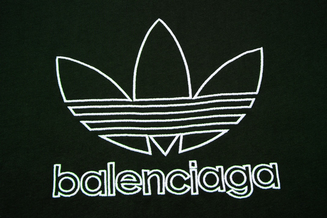 Replica Balenciaga 2024 SS Adidas Clover co-embroidered short-sleeved T-shirt  Jasper