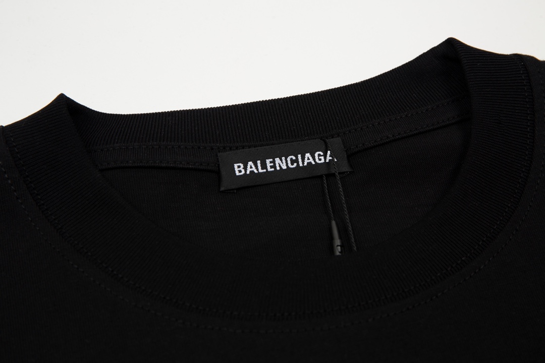 Replica BALENCIAGA Oversized Logo Print Cotton Jersey T-Shirt Men Black | Balenciaga t shirt, Mens tshirts, Balenciaga shirt