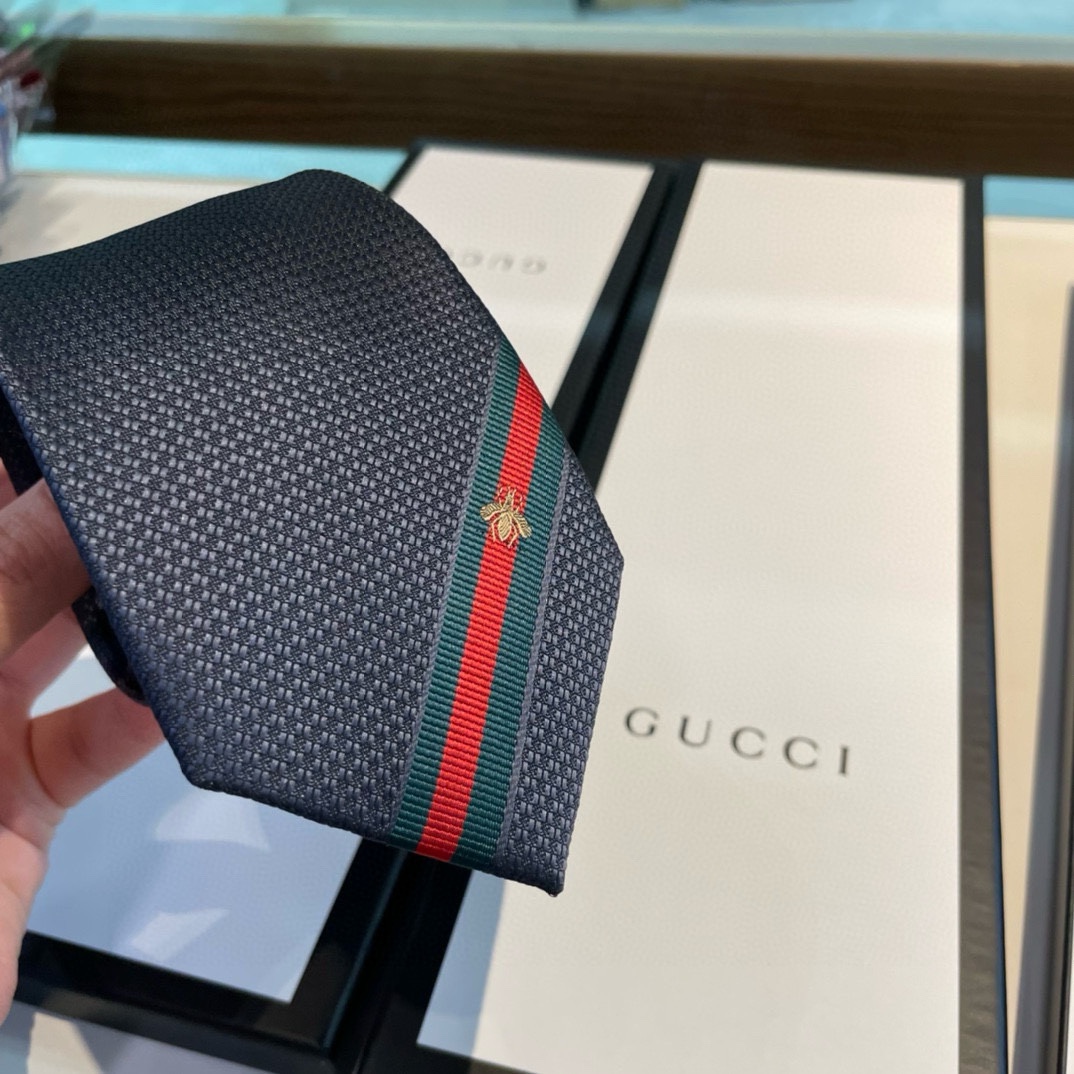 Replica GUCCI Classic Silk Bee Web Tie