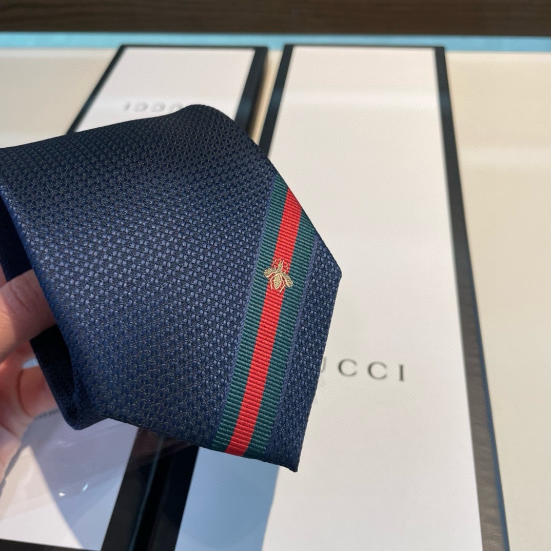 Replica Gucci Snake Print Black Tie