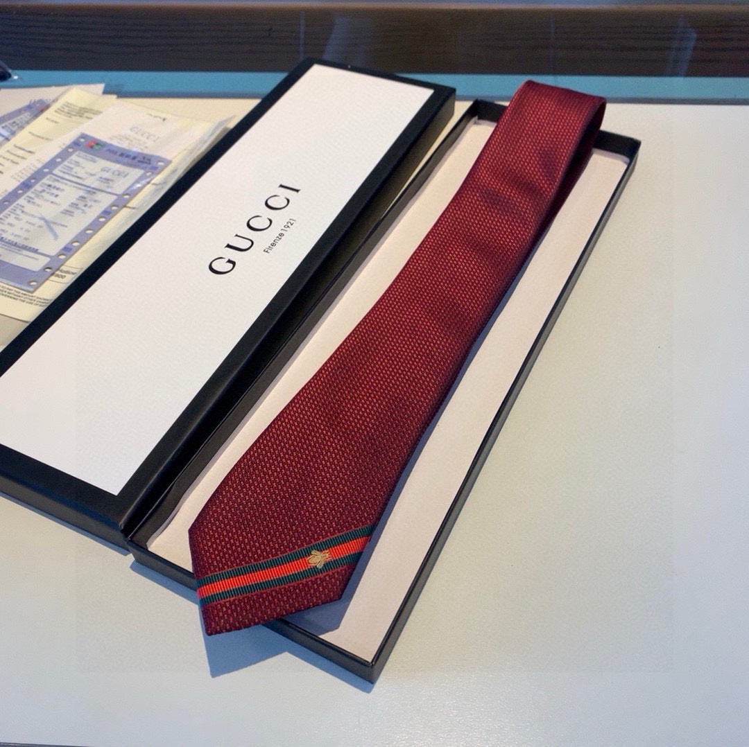 Replica GUCCI Classic Silk Bee Web Tie