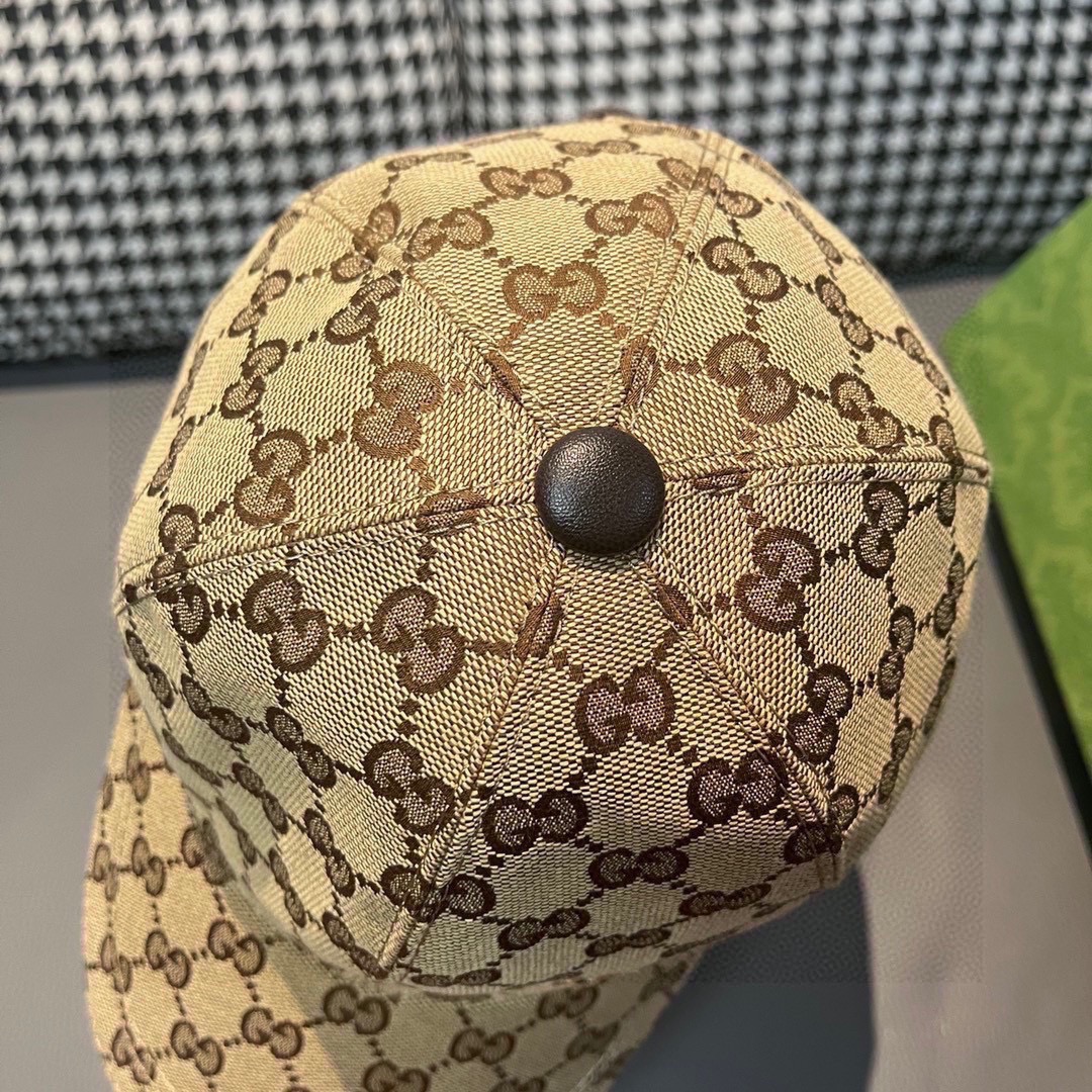 Replica Gucci classic original single baseball cap gold embroidery