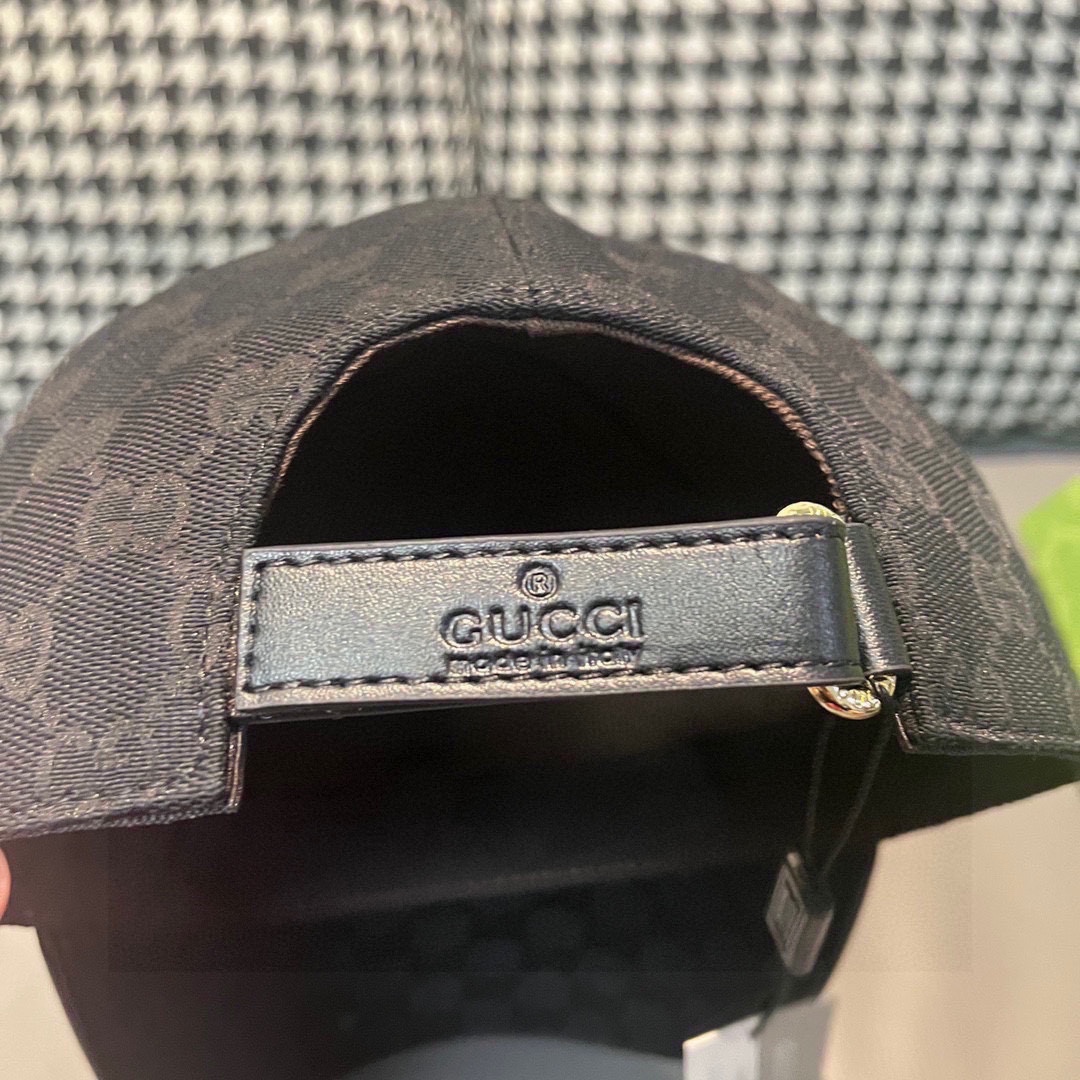 Replica Gucci classic original single baseball cap gold embroidery