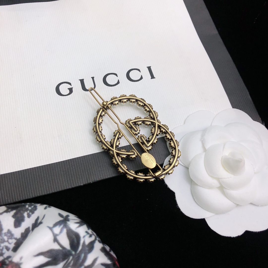 Replica GUCCI pearl hair clip