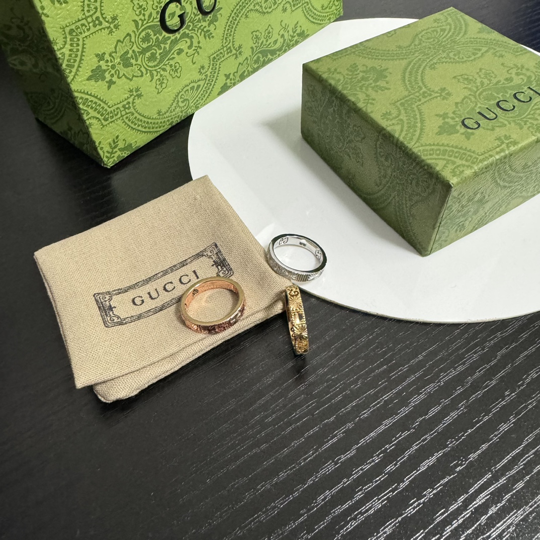 Replica Gucci jewelry Ring 18K gold hollowed out star ICON