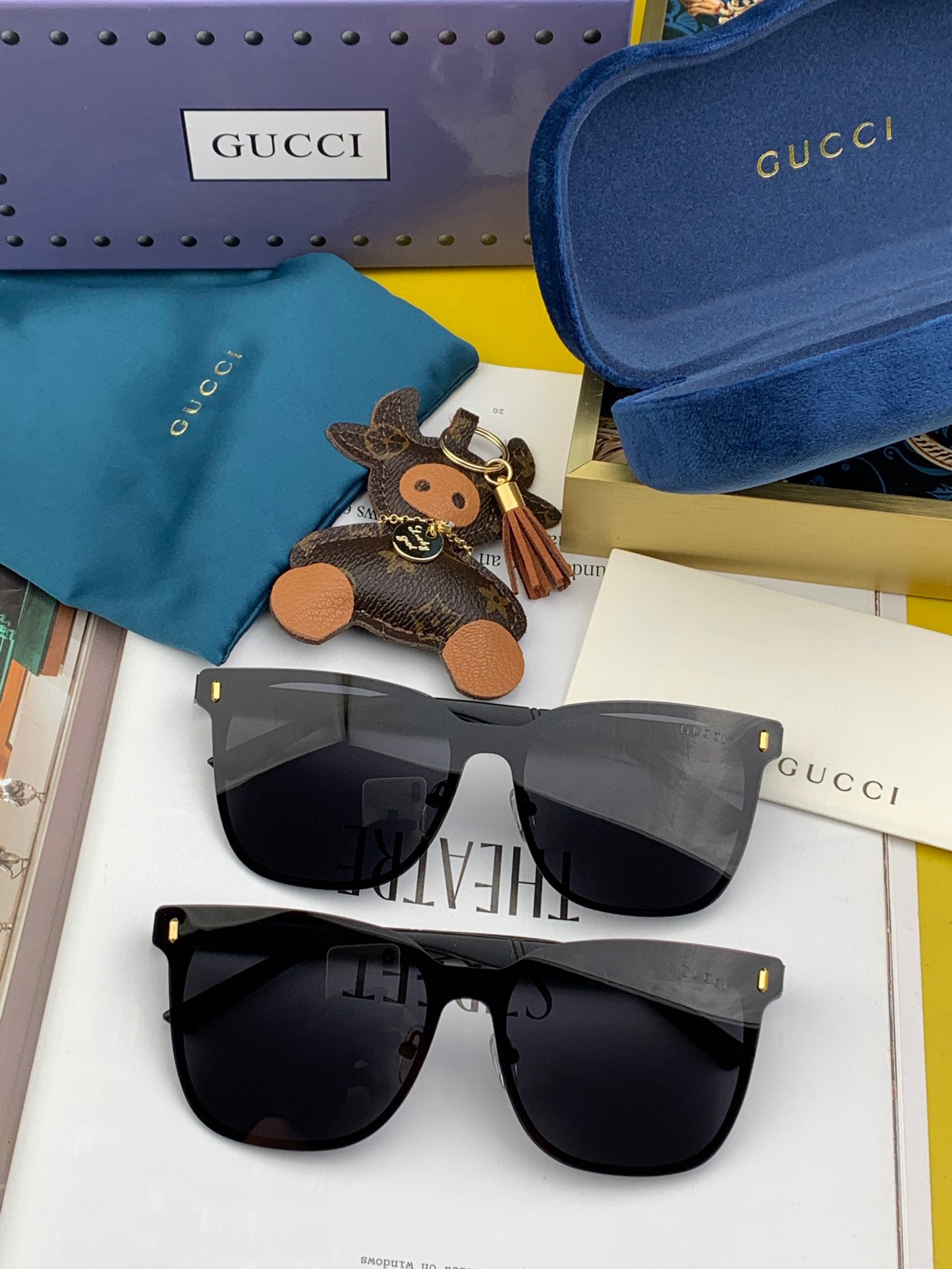 Replica Gucci one-piece driving mirror sunglasses